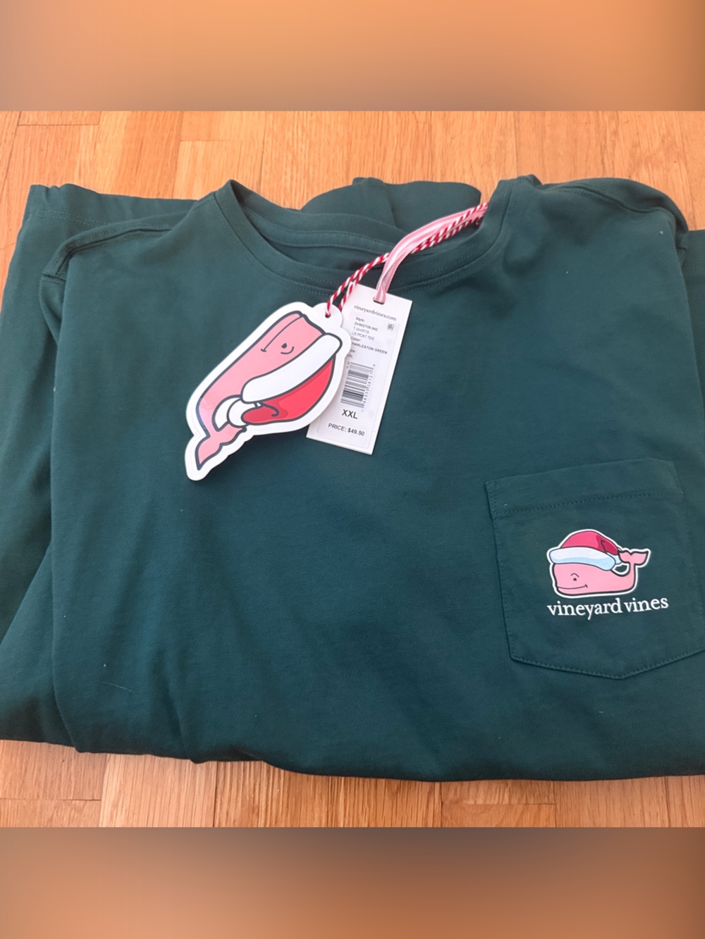NWT Vineyard Vines Santa Dark Green Pocket Whale Long Sleeve